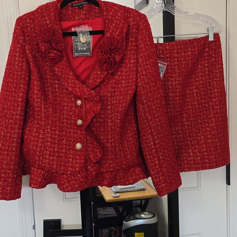 Boston Proper Red Textured Blazer with Floral Accents Sz 12 Nwt - Picture 2 of 6